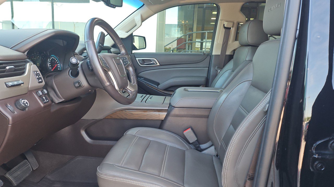 Used 2019 GMC Yukon XL Denali w/ Denali Ultimate Package RWD image 10