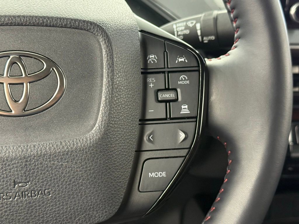 Used 2024 Toyota Prius Prime SE image 20