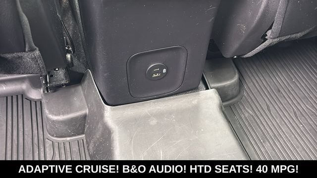 Used 2022 Ford Escape SEL w/ Technology Package FWD image 8