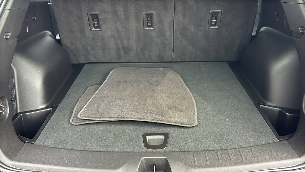 Used 2019 Chevrolet Blazer LT AWD/4WD image 29