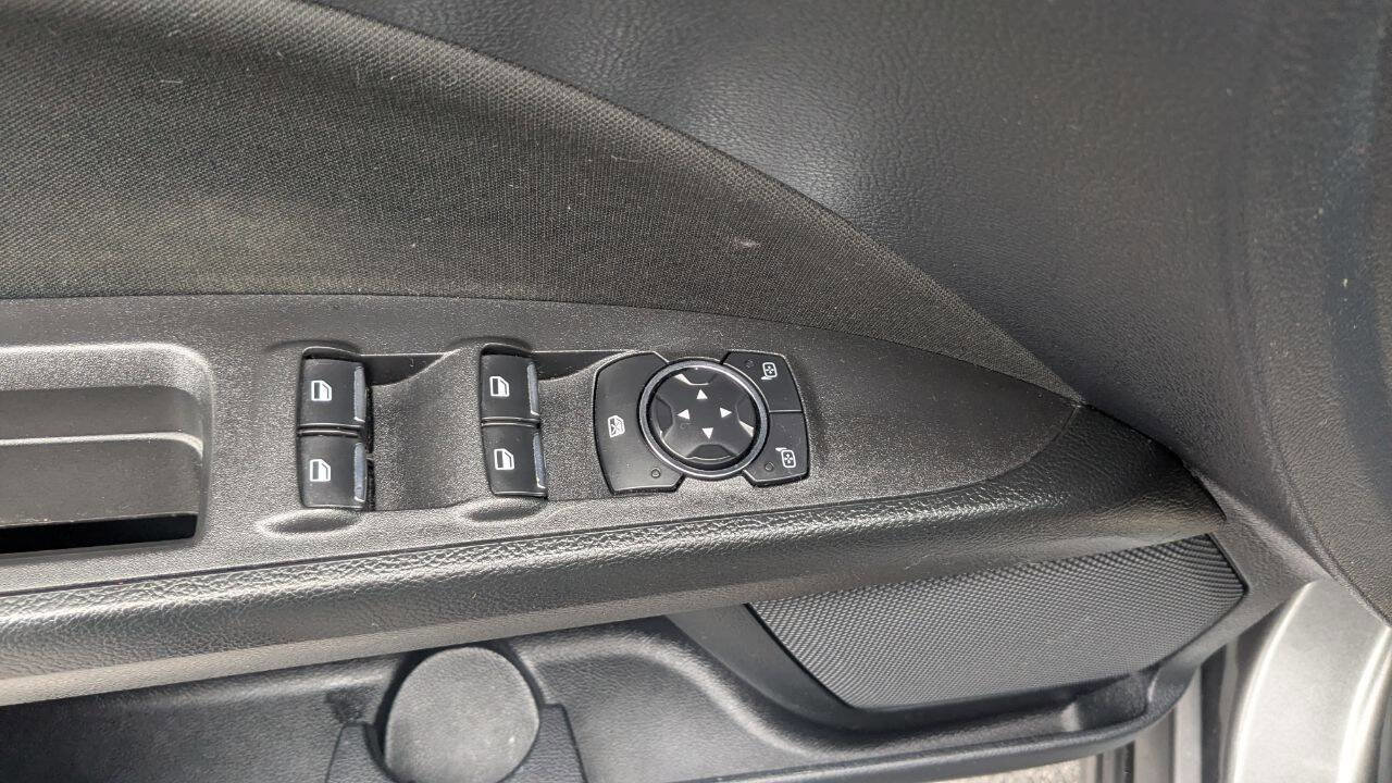 Used 2020 Ford Fusion SE image 30