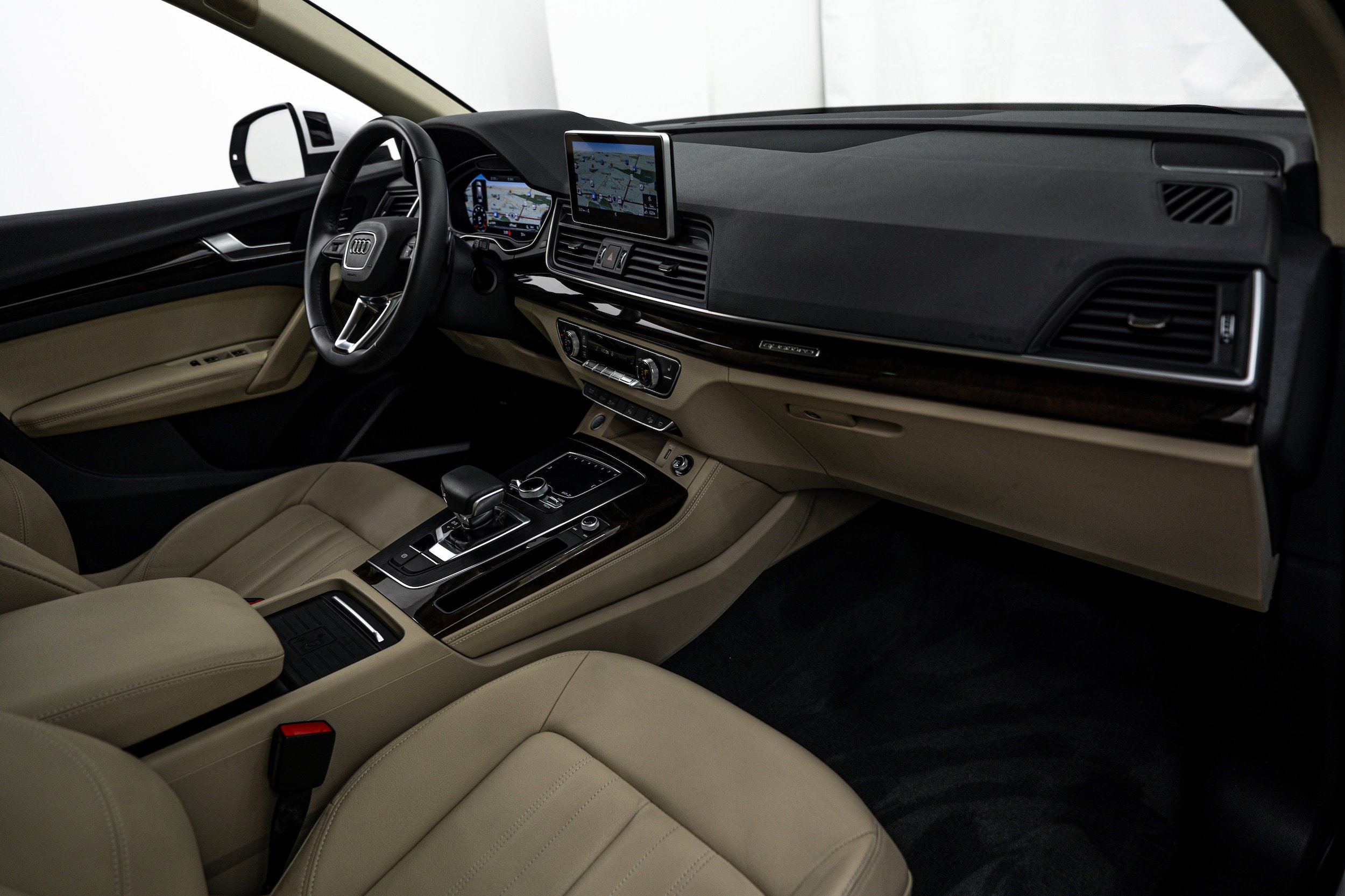 Certified 2019 Audi Q5 2.0T Premium Plus w/ Premium Plus Package AWD/4WD image 8