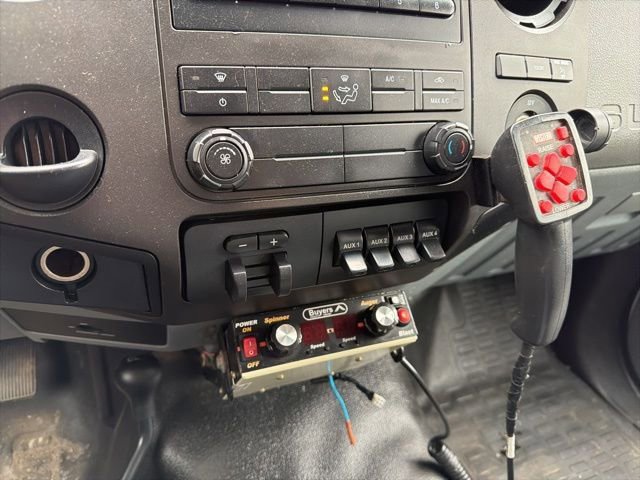 Used 2013 Ford F350 XL w/ Snow Plow Prep Pkg image 18