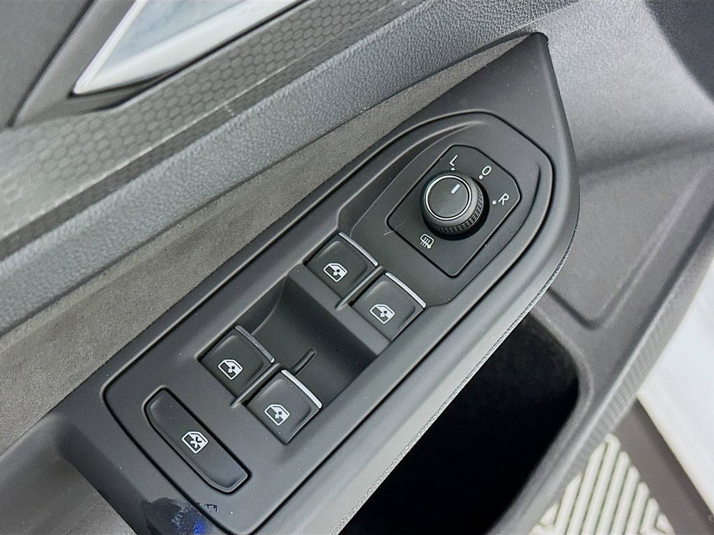 Used 2023 Volkswagen GTI SE image 24