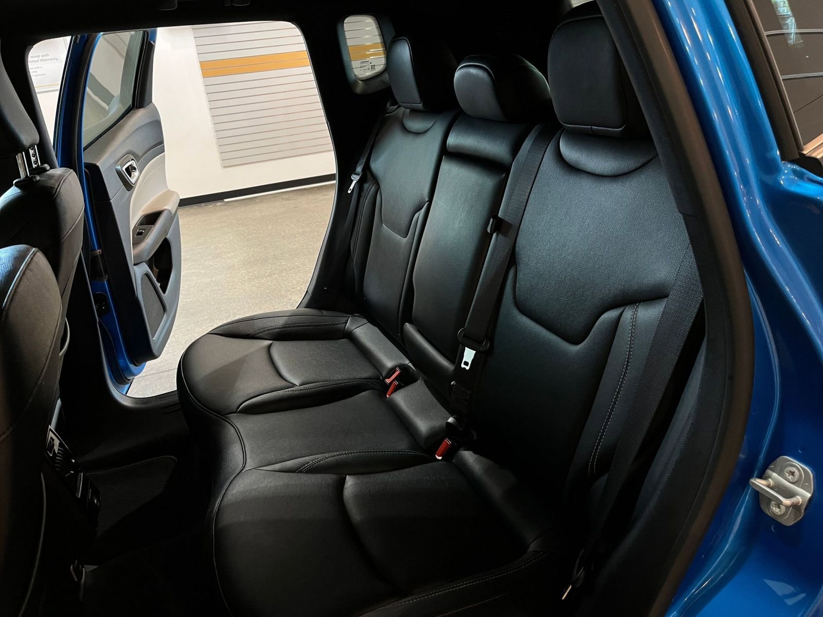 Used 2025 Jeep Compass Limited AWD/4WD image 39