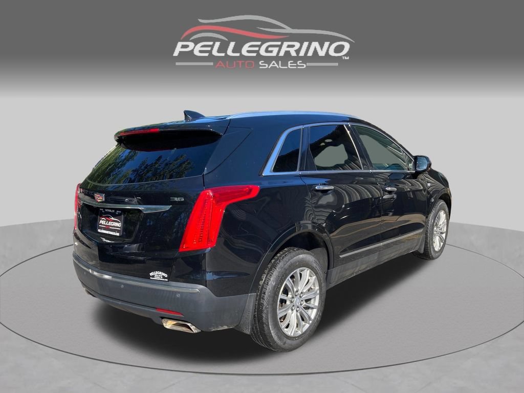 Used 2017 Cadillac XT5 Luxury w/ Driver Awareness Package AWD/4WD image 7