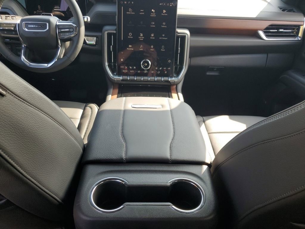 New 2026 GMC Yukon Denali w/ Denali Reserve Package image 24