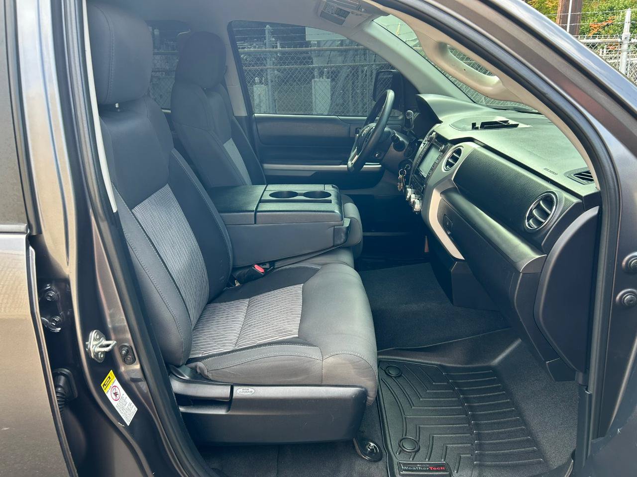 Used 2014 Toyota Tundra SR5 AWD/4WD image 15