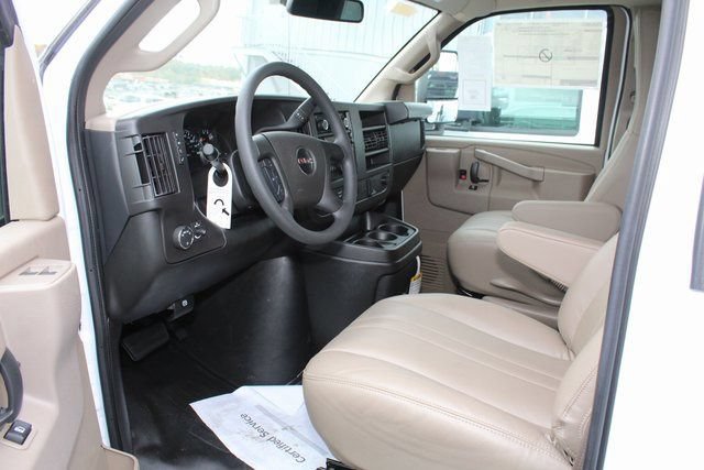 New 2024 GMC Savana 3500 w/ Power Convenience Package RWD image 4