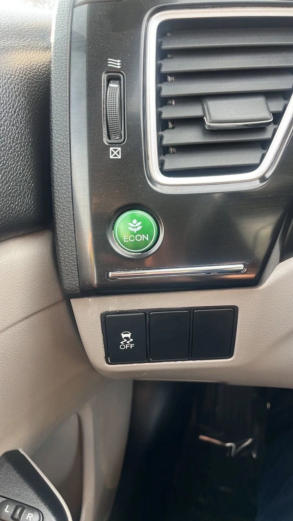 Used 2013 Honda Civic LX image 17