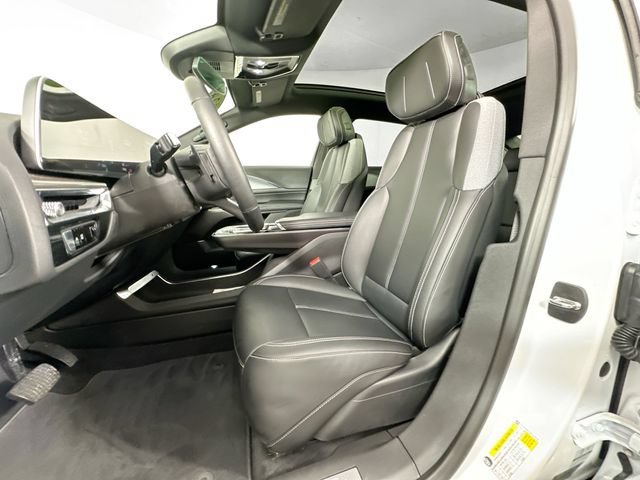 Used 2024 Cadillac Lyriq Tech w/ Driver Assist Package AWD/4WD image 4