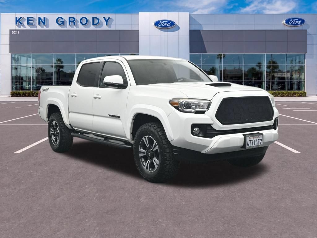 Used 2017 Toyota Tacoma TRD Sport w/ Tow Package RWD 360° Tour