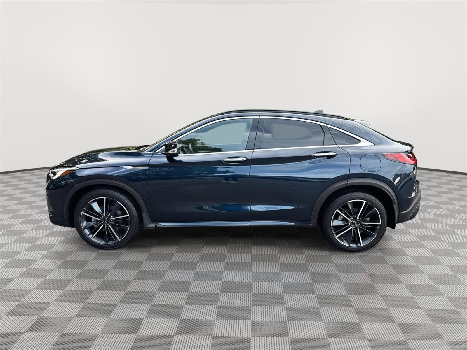 Certified 2025 INFINITI QX55 Essential AWD/4WD image 9