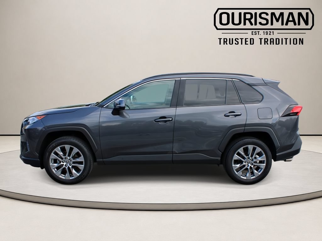 Used 2021 Toyota RAV4 XLE Premium AWD/4WD image 6