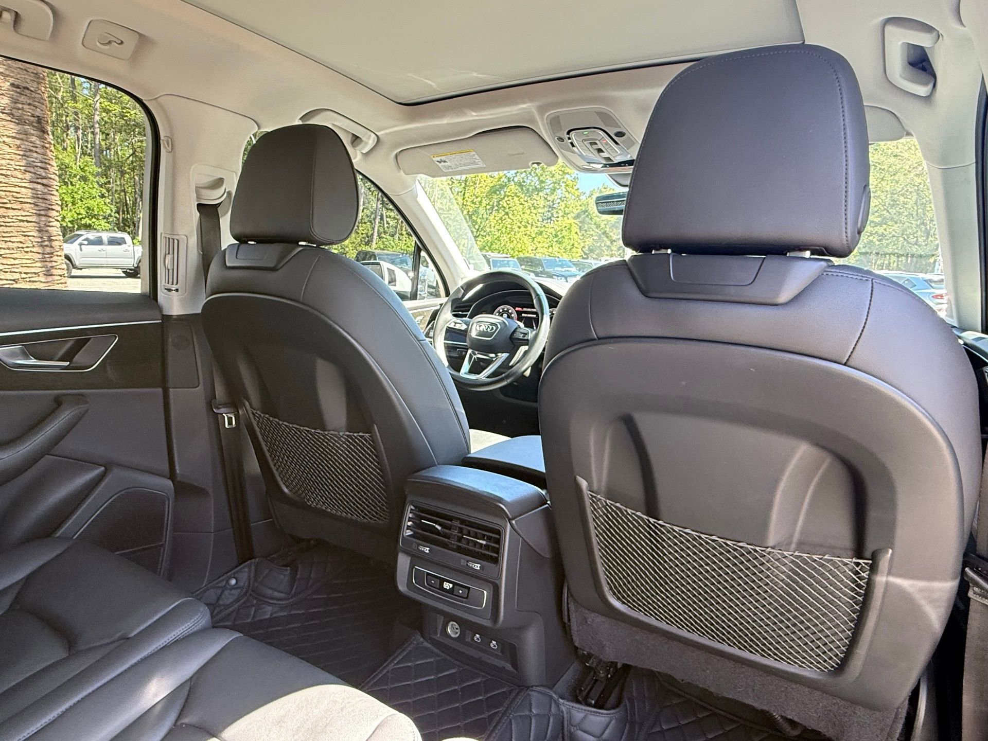 Used 2023 Audi Q7 3.0T Premium Plus AWD/4WD image 27