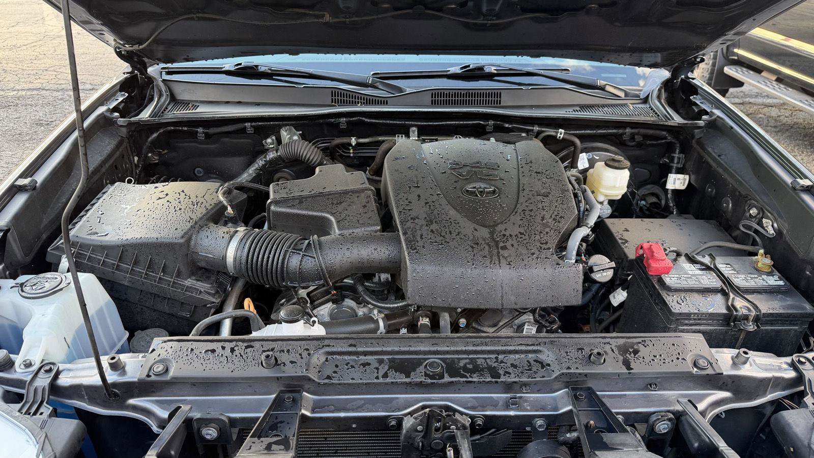 Used 2022 Toyota Tacoma SR5 image 32