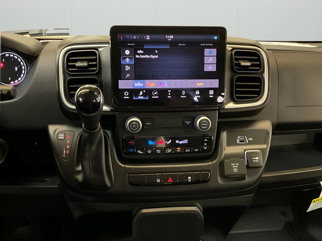 New 2025 RAM ProMaster 1500 w/ Quick Order Package 22G SLT image 9