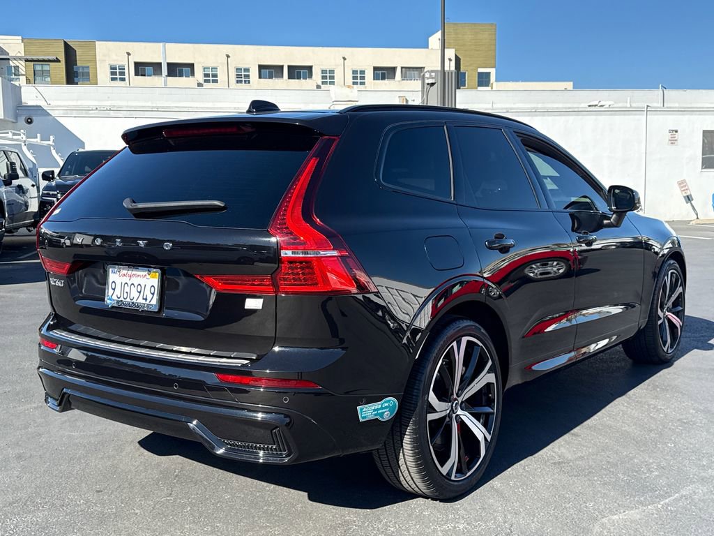 Used 2023 Volvo XC60 T8 Ultimate w/ Climate Package image 12