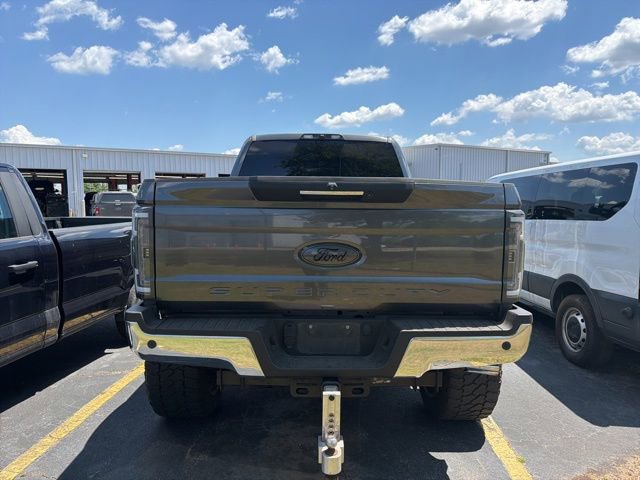 Used 2019 Ford F250 Lariat w/ Lariat Ultimate Package image 3