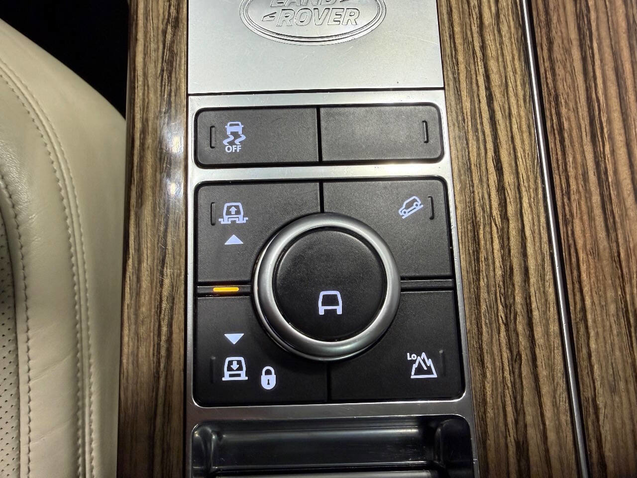 Used 2019 Land Rover Range Rover Supercharged image 40