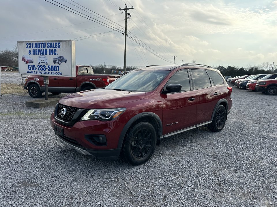 Used 2020 Nissan Pathfinder SL image 1