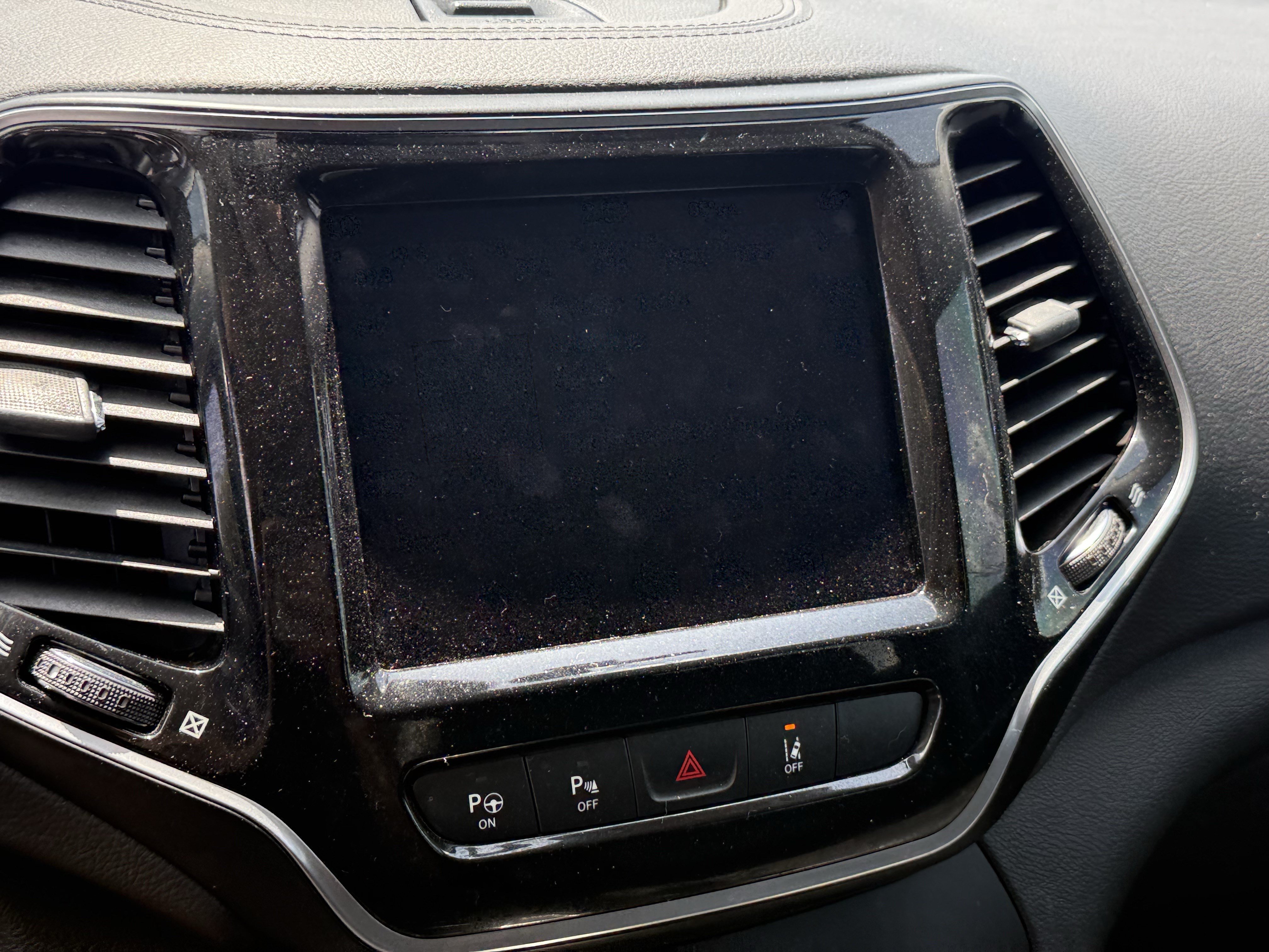 Used 2019 Jeep Cherokee Limited w/ Technology Group AWD/4WD image 20