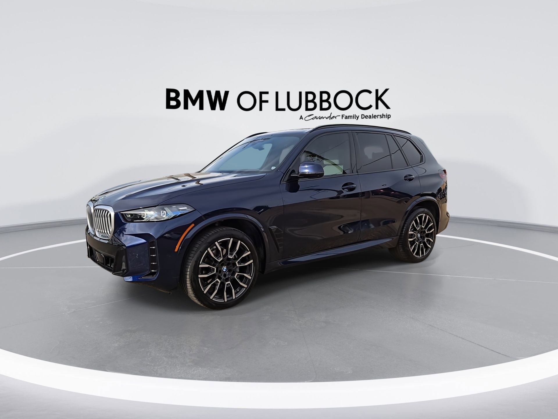 Certified 2026 BMW X5 xDrive40i w/ M Sport Package AWD/4WD image 4