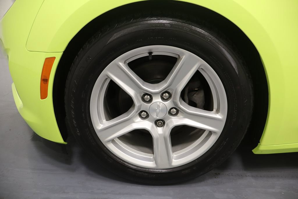 Used 2019 Chevrolet Camaro LT RWD image 22
