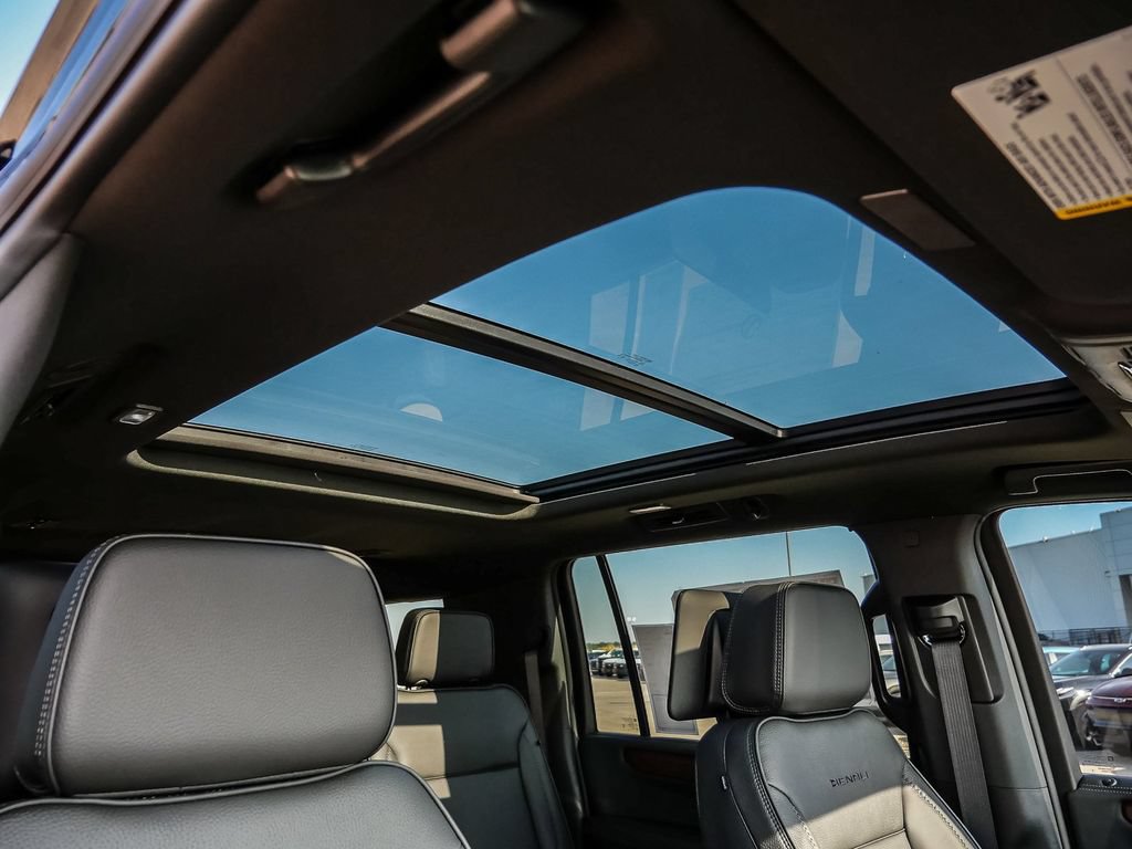 New 2026 GMC Yukon XL Denali w/ Advanced Technology Package AWD/4WD image 20