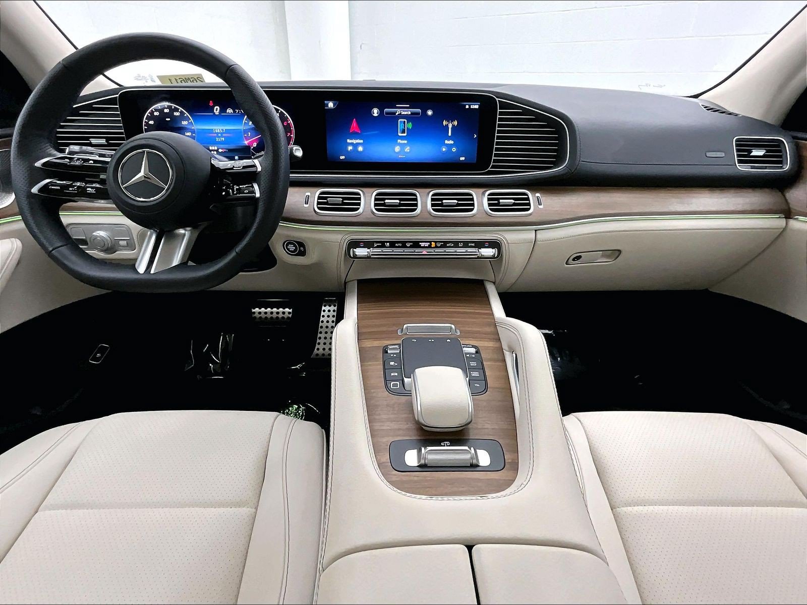 Used 2026 Mercedes-Benz GLS 450 4MATIC image 14