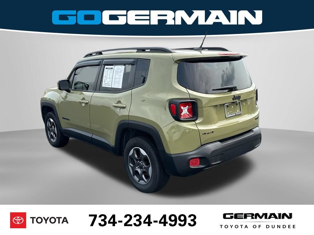 Used 2015 Jeep Renegade Latitude AWD/4WD image 10