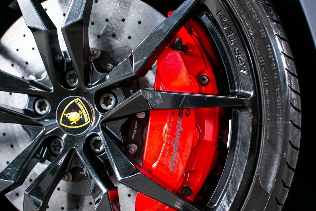 Used 2013 Lamborghini Aventador LP 700-4 image 21