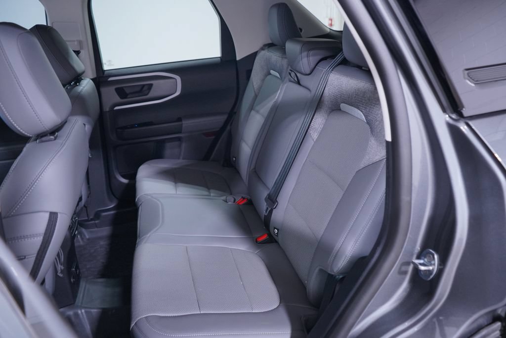 Used 2025 Ford Bronco Sport Badlands AWD/4WD image 9