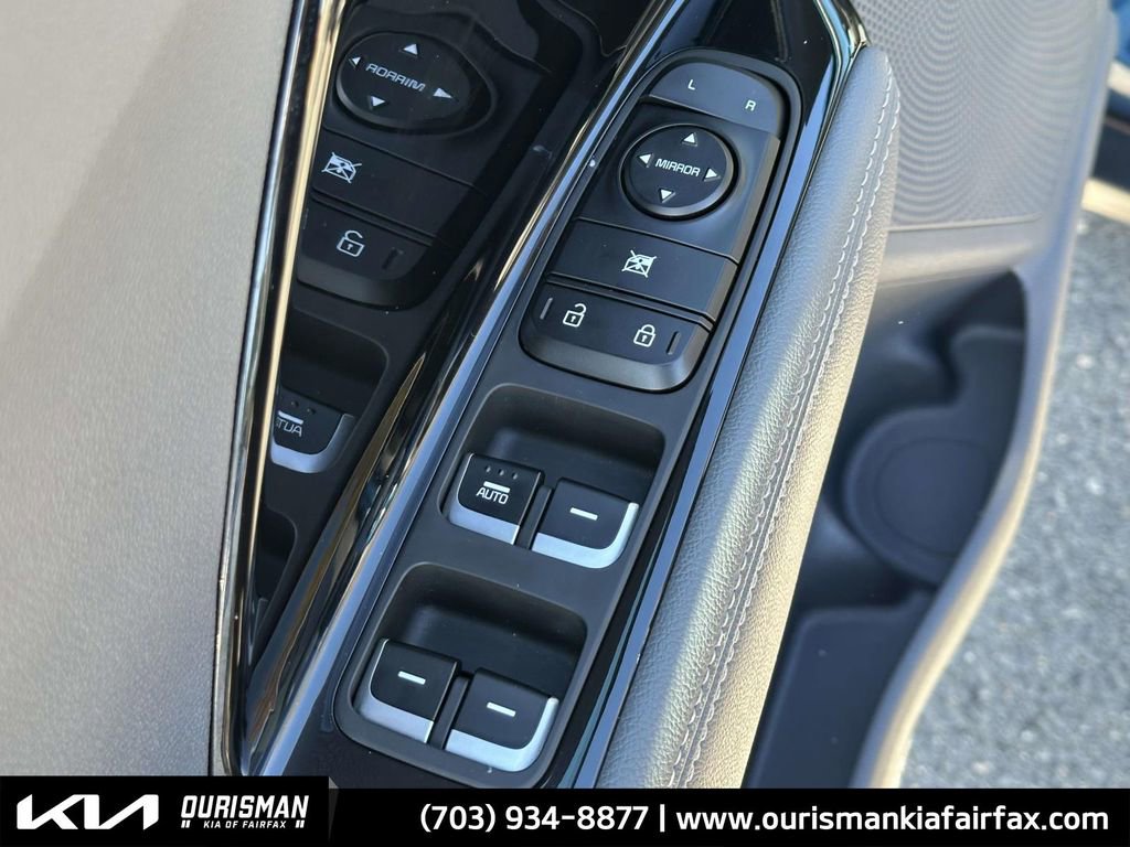 Used 2022 Kia Niro LXS image 15