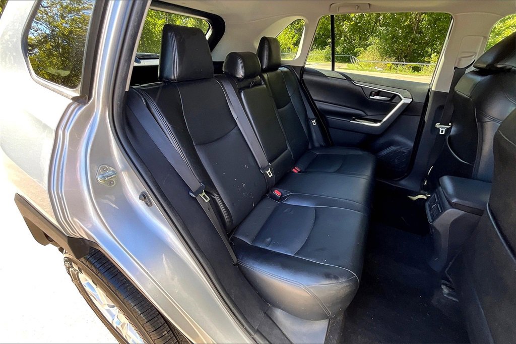 Used 2019 Toyota RAV4 XLE image 27