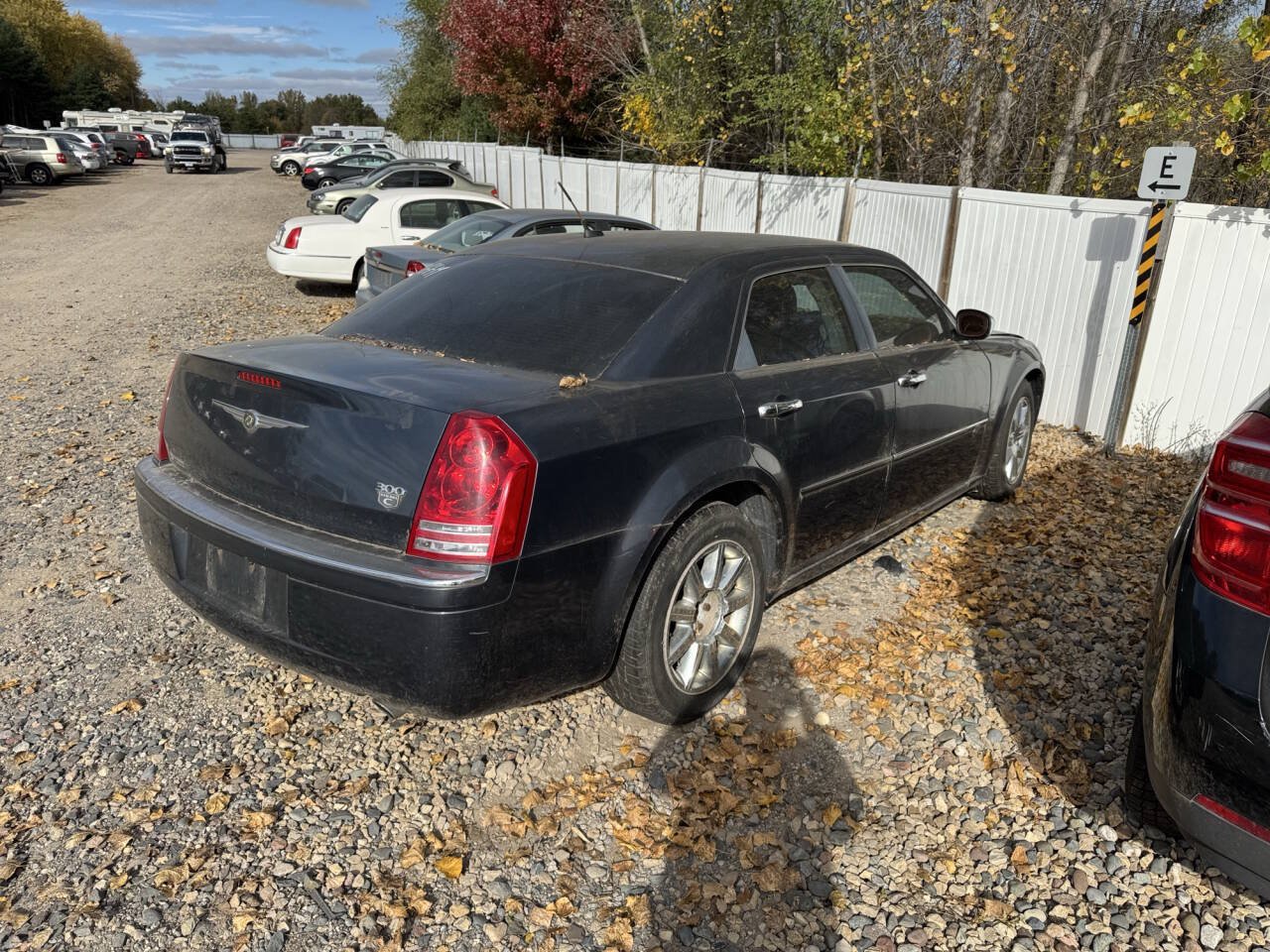 Used 2008 Chrysler 300 C w/ Navigation & Sound Group II RWD image 5
