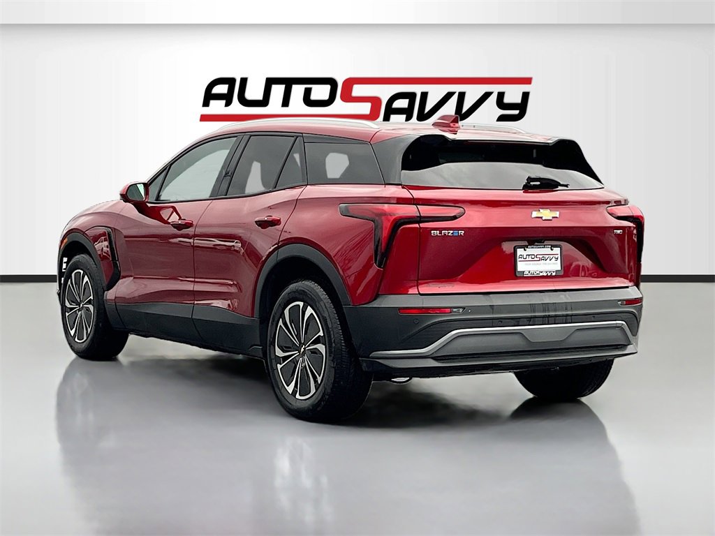 Used 2024 Chevrolet Blazer EV LT image 5