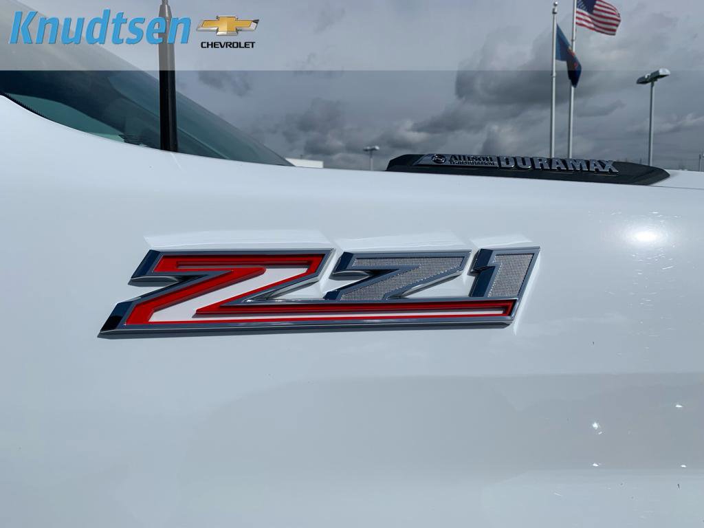 Used 2022 Chevrolet Silverado 2500 LTZ w/ LTZ Plus Package image 9