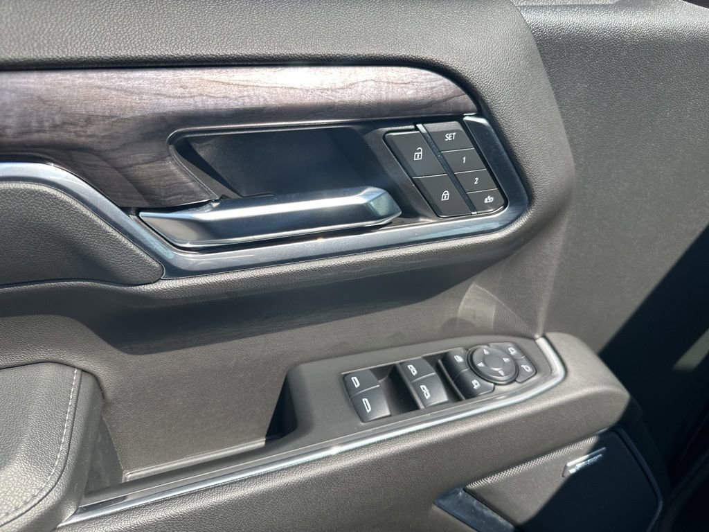 Used 2024 Chevrolet Silverado 1500 LTZ w/ Technology Package image 24