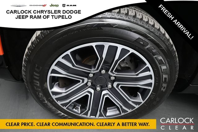 Used 2024 Jeep Wagoneer 2WD image 47