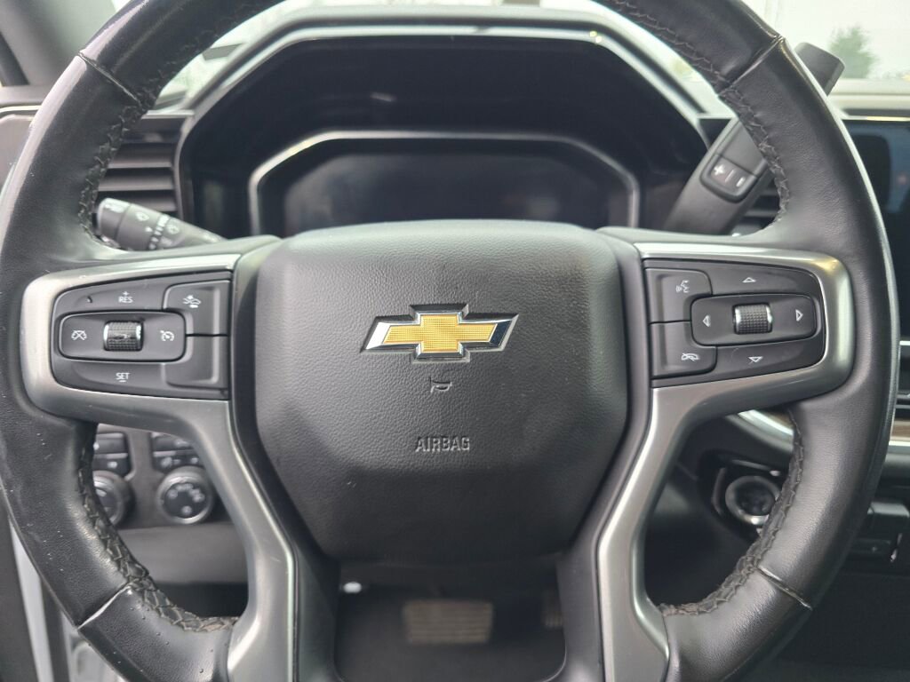 Used 2024 Chevrolet Silverado 3500 LT image 21