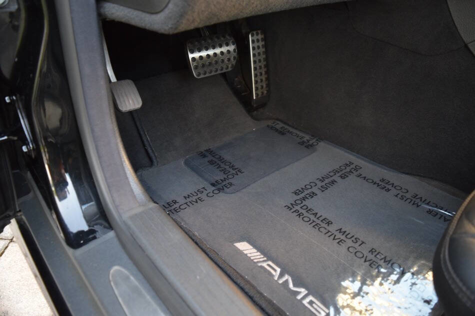 Used 2003 Mercedes-Benz CLK 55 AMG Coupe image 40