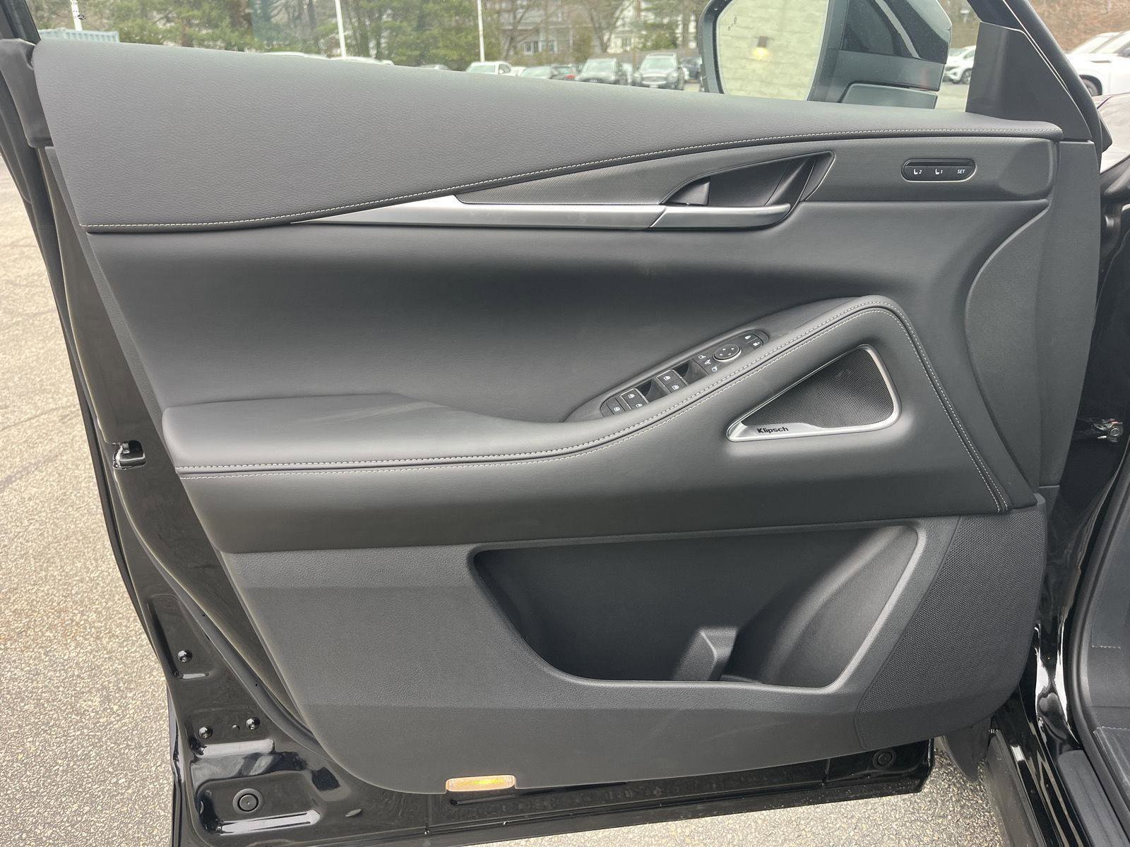 New 2026 INFINITI QX60 Luxe w/ Cargo Package image 10