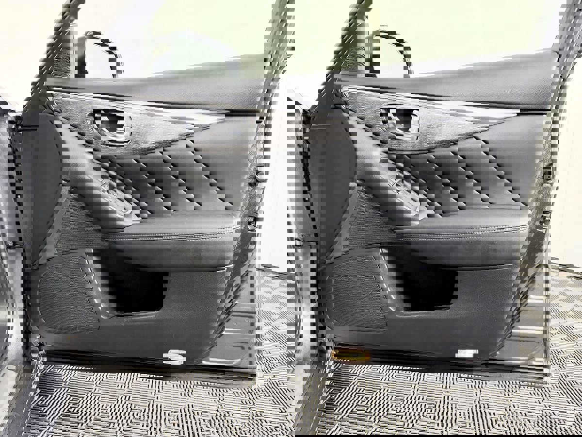 Used 2015 INFINITI Q50 Premium image 24