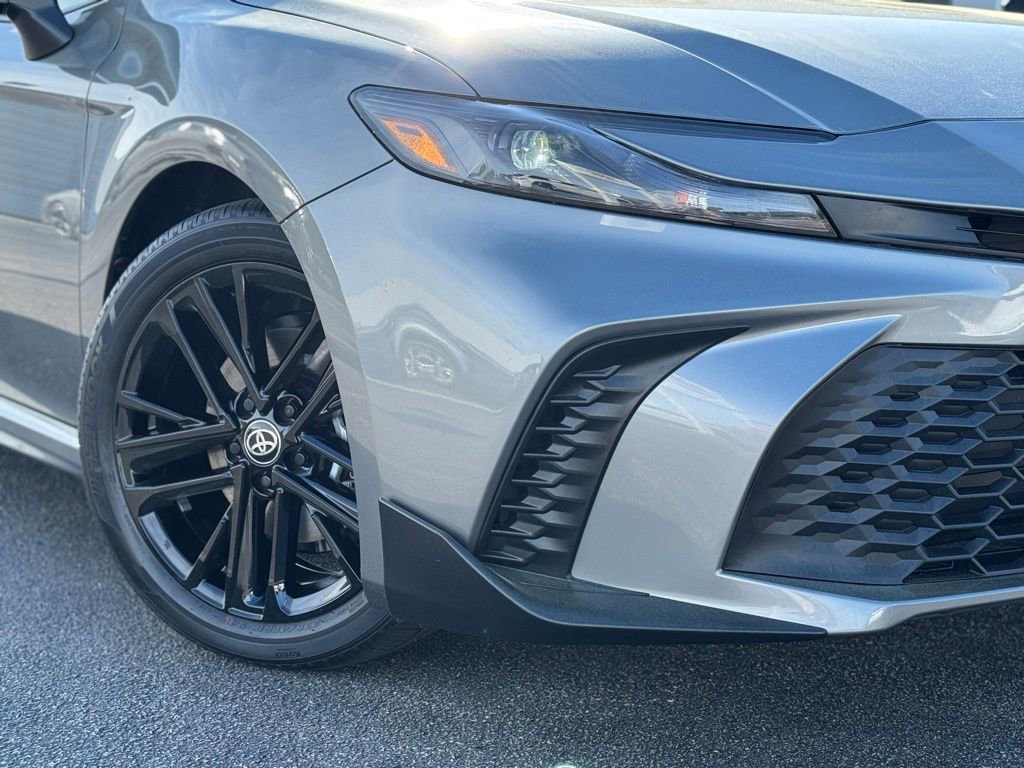 Used 2026 Toyota Camry SE w/ Convenience Package image 3