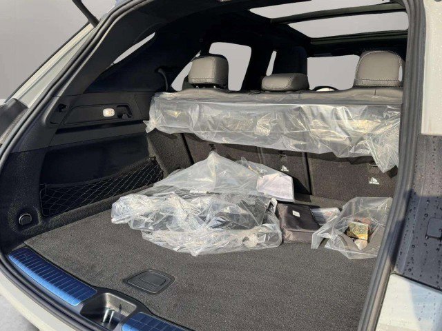 New 2026 Mercedes-Benz GLE 63 AMG S image 28