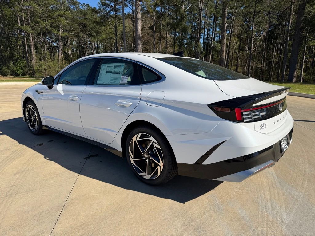 New 2026 Hyundai Sonata SEL image 3