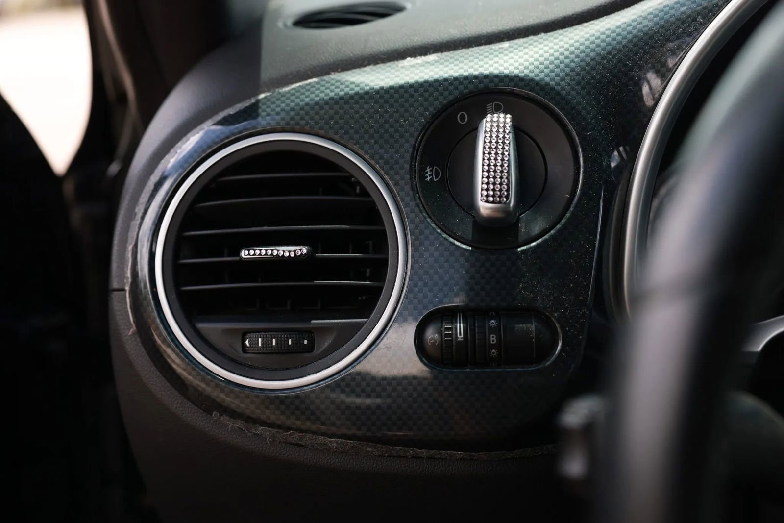 Used 2014 Volkswagen Beetle R-Line image 44