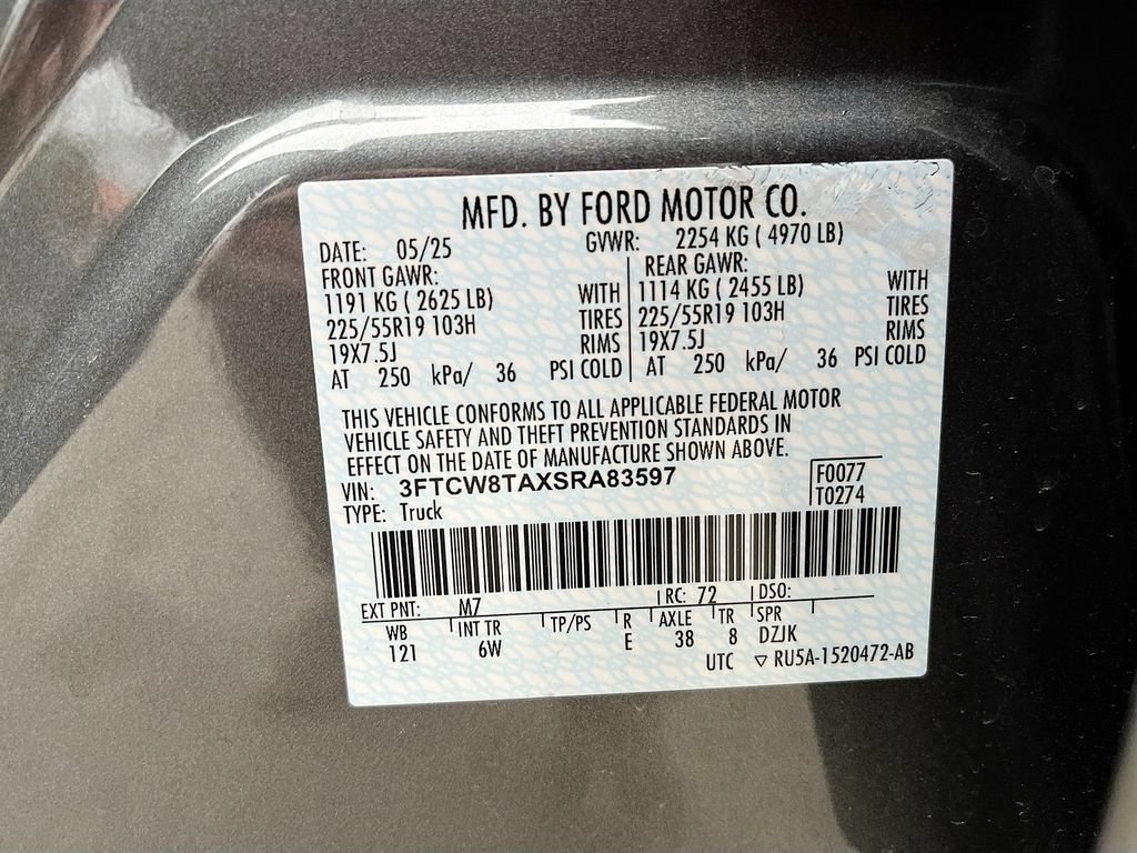 Used 2025 Ford Maverick Lobo AWD/4WD image 28