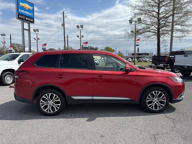 Used 2018 Mitsubishi Outlander SE image 8